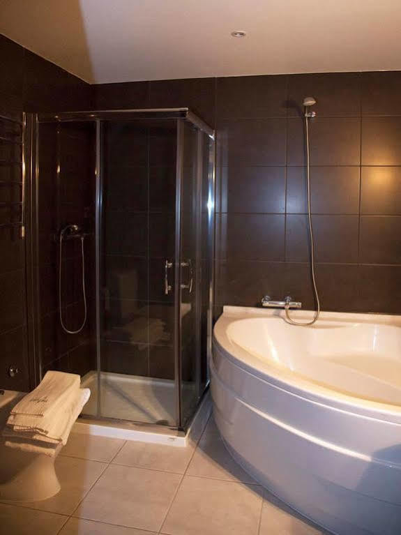 Hotel Tulipa Bragança Exteriör bild